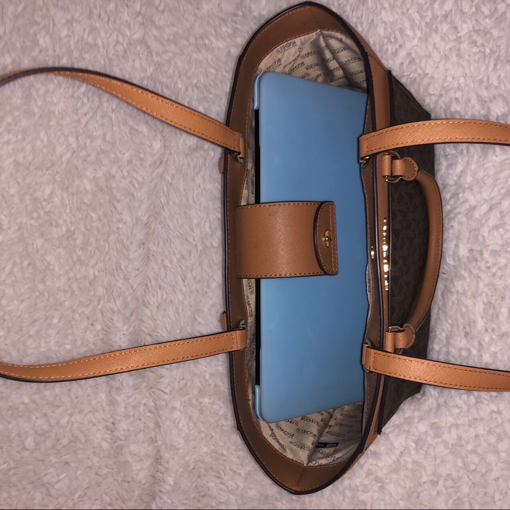 Michael Kors Jet Set Logo Brown Shoulder Bag - Picture 3 of 4